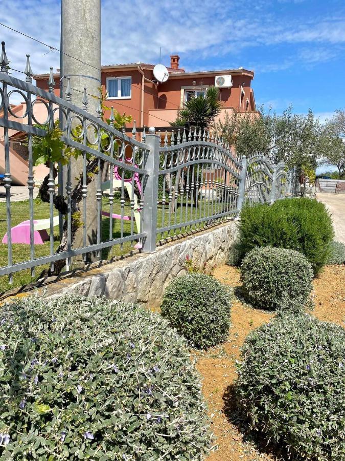 Apartmani Goga Biograd Na Moru Extérieur photo