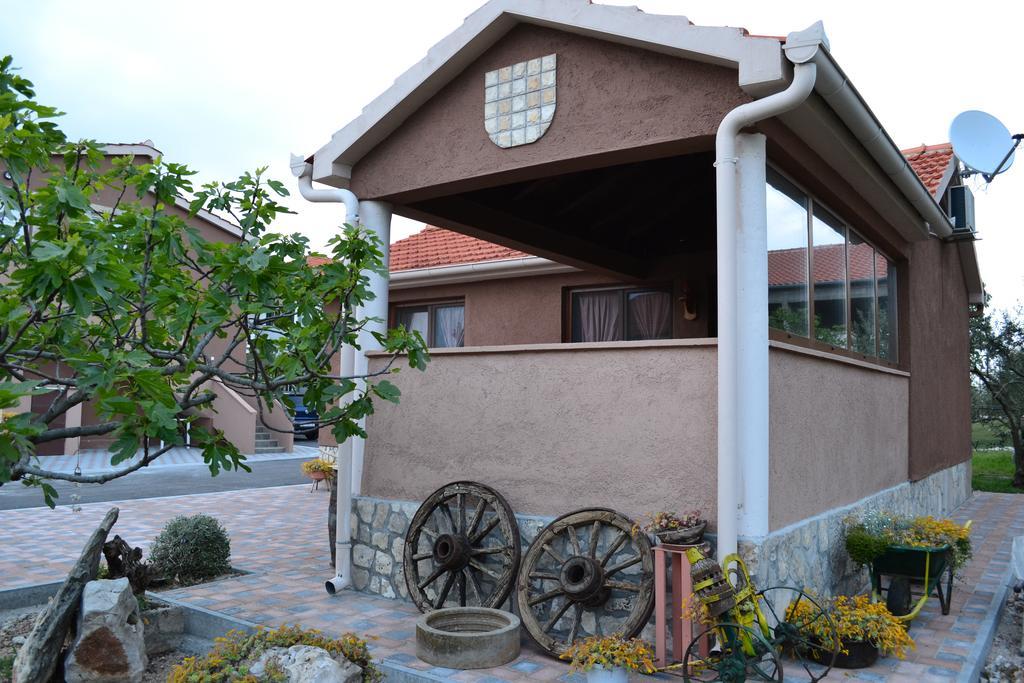 Apartmani Goga Biograd Na Moru Extérieur photo